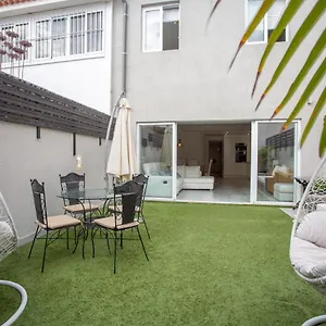 Modern 3 Bedroom Duplex Adeje Center Сasa de vacaciones